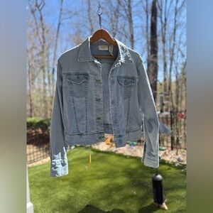 Bill Blass VTG Light Blue Denim Trucker Style Jacket Green Stitching Size Medium